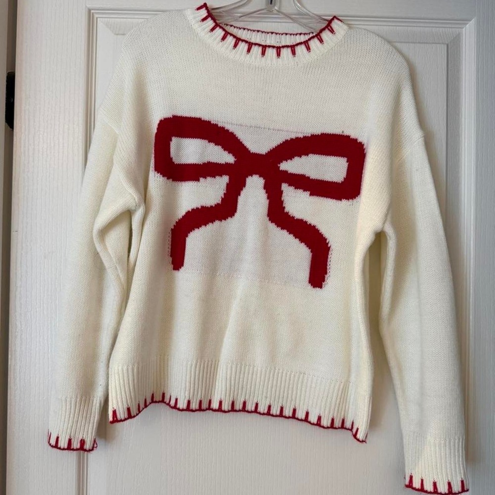 Bow sweater